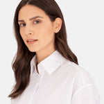 Liebeskind Berlin Creole bestehend aus zwei feingliedrigen Ketten, in der Farbe gold; Tragebild