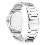 Die Tamaris Armbanduhr - The Modern Classic wird von hinten gezeigt, wobei das Edelstahlarmband mit detaillierter Schließe, Band und Gehäuseelementen hervorgehoben wird.