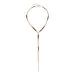 Die elegante Y-förmige Halskette von Liebeskind Berlin verfügt über eine lange Kette und einen verstellbaren Verschluss, gefertigt aus hochwertigem Edelstahl für dauerhaften Glanz und Eleganz.