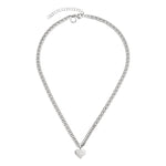 Liebeskind Berlin Halskette mit Panzerkette und grafischem Herzanhänger in der Farbe silber Zusatzbild