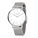 Liebeskind Berlin Armbanduhr mit Zirkoniadetails auf dem Zifferblatt, silbernen Indizes, silbernem Gehäuse und silbernem Meshband; Produktbild