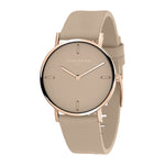 Liebeskind Berlin Armbanduhr mit beigem Zifferblatt aus Leder und vier Nähten als Indizes, roségoldenen Zeigern, roségoldenem Gehäuse und grauem Lederband; Produktbild