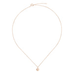 Liebeskind Berlin Halskette bestehend aus einer roségoldenen Ankerkette und einem roségoldenem, runden Anhänger mit Logoaufdruck und Zirkoniastein; Zusatzbild