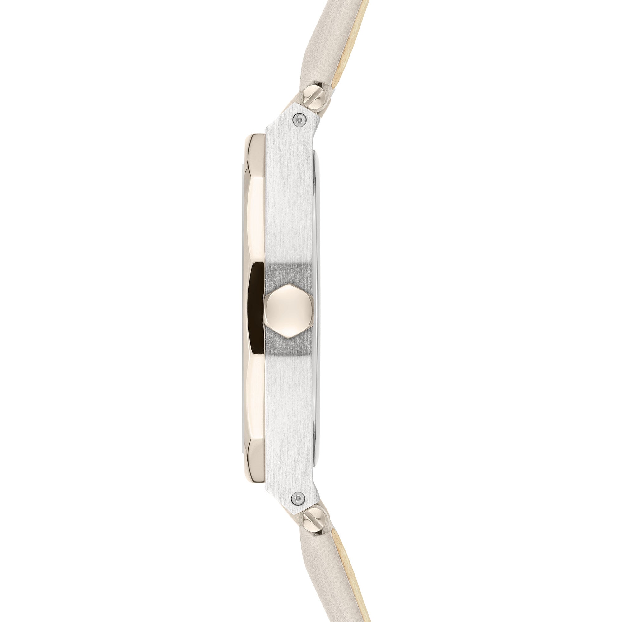 Liebeskind Berlin Armbanduhr mit silbernem Zifferblatt, silbernem Gehäuse mit Topring in der Farbe frozen rosé und beigem Lederband; Seitenansicht