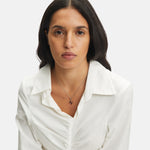 Liebeskind Berlin Charm in N-Form in der Farbe silber Tragebild