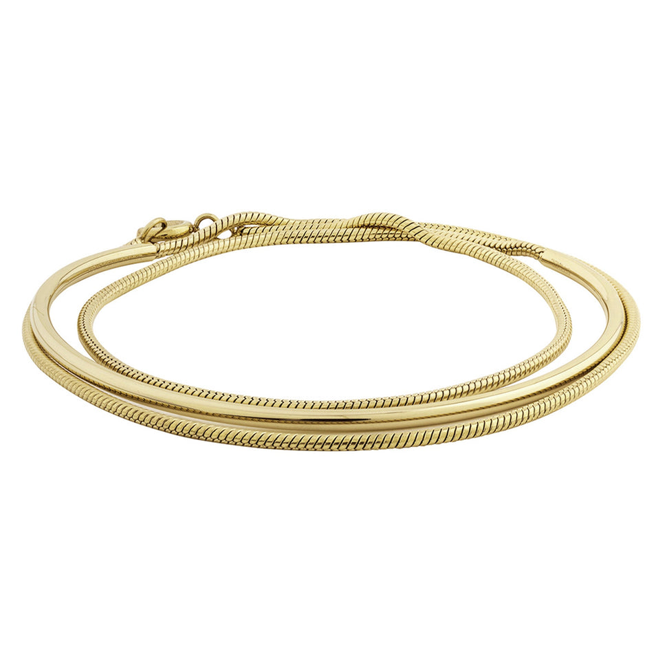 Liebeskind Berlin Armband bestehend aus einem goldenem Armreif und einer goldenen Schlangenkette im Layeringstyle; Produktbild