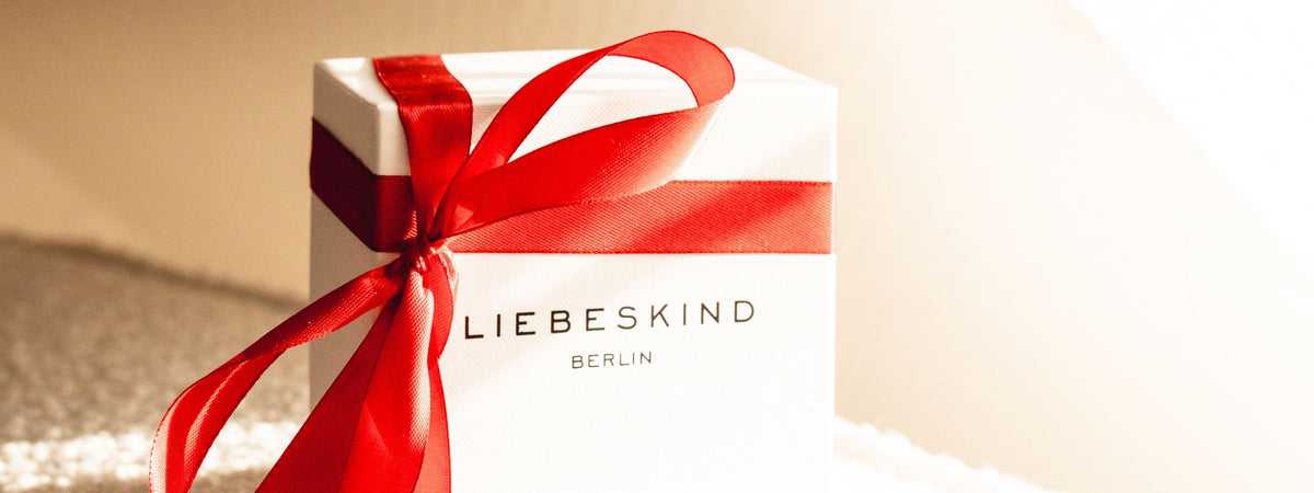 Geschenkefinder, entdecke Artikel von LIEBESKIND BERLIN und mehr!