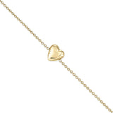 Das COPENHAGEN STUDIOS Armband - Balloon Hearts ist ein goldenes Kettenarmband mit einem glänzenden herzförmigen Anhänger und einem filigranen Design, das von den Copenhagen Studios inspiriert wurde und auf einem weißen Hintergrund abgebildet ist.