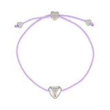 Das COPENHAGEN STUDIOS Armband - Balloon Hearts von Copenhagen Studios verfügt über silberne Herz-Akzente und ein verstellbares Design für einen perfekten Sitz.