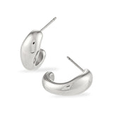 Die COPENHAGEN STUDIOS Ohrstecker - Organics von Copenhagen Studios begeistern mit organischen Formen, glatter polierter Oberfläche und praktischem Steckverschluss - ideal für Fans minimalistischen Schmucks.