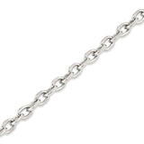 Nahaufnahme des Armbands COPENHAGEN STUDIOS - Basic Chains von Copenhagen Studios mit ovalen Gliedern, die diagonal auf weißem Grund angeordnet sind - ein ideales Statement-Stück.