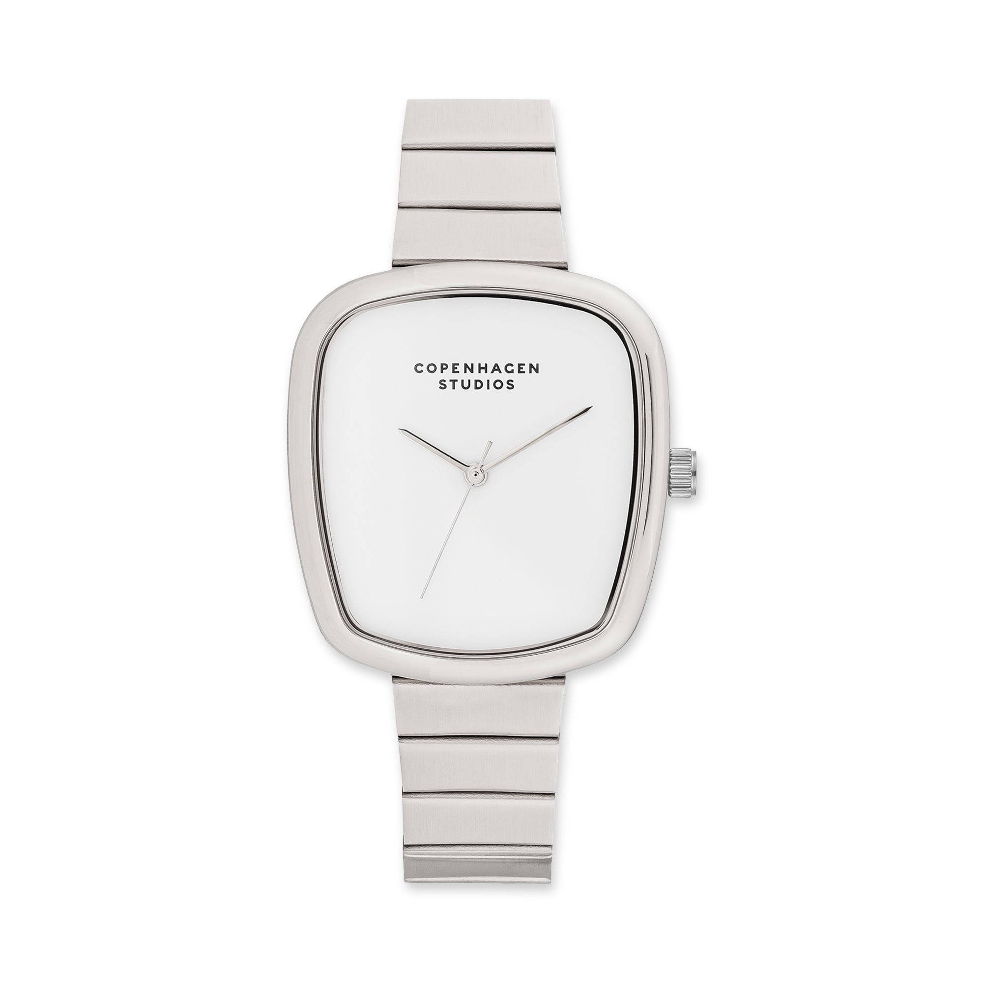 COPENHAGEN STUDIOS Armbanduhr - Curved Watch: eine Damenuhr von Copenhagen Studios mit silbernem Armband, abgerundetem, quadratischem Zifferblatt und minimalistischem, weißem Zifferblatt für elegante Schlichtheit.