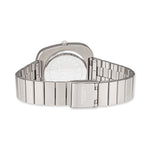 Die COPENHAGEN STUDIOS Armbanduhr - Curved Watch von Copenhagen Studios hat ein silbernes Metalldesign mit offenem Verschluss, gravierter Rückseite und geschwungenen Armbandgliedern - ein zeitloses Accessoire.