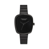 Die COPENHAGEN STUDIOS Armbanduhr - Curved Watch von Copenhagen Studios zeichnet sich durch ein schlankes, ovales Zifferblatt und ein Logo auf dem Ziffernblatt aus und verbindet minimalistischen Stil mit alltäglicher Raffinesse.