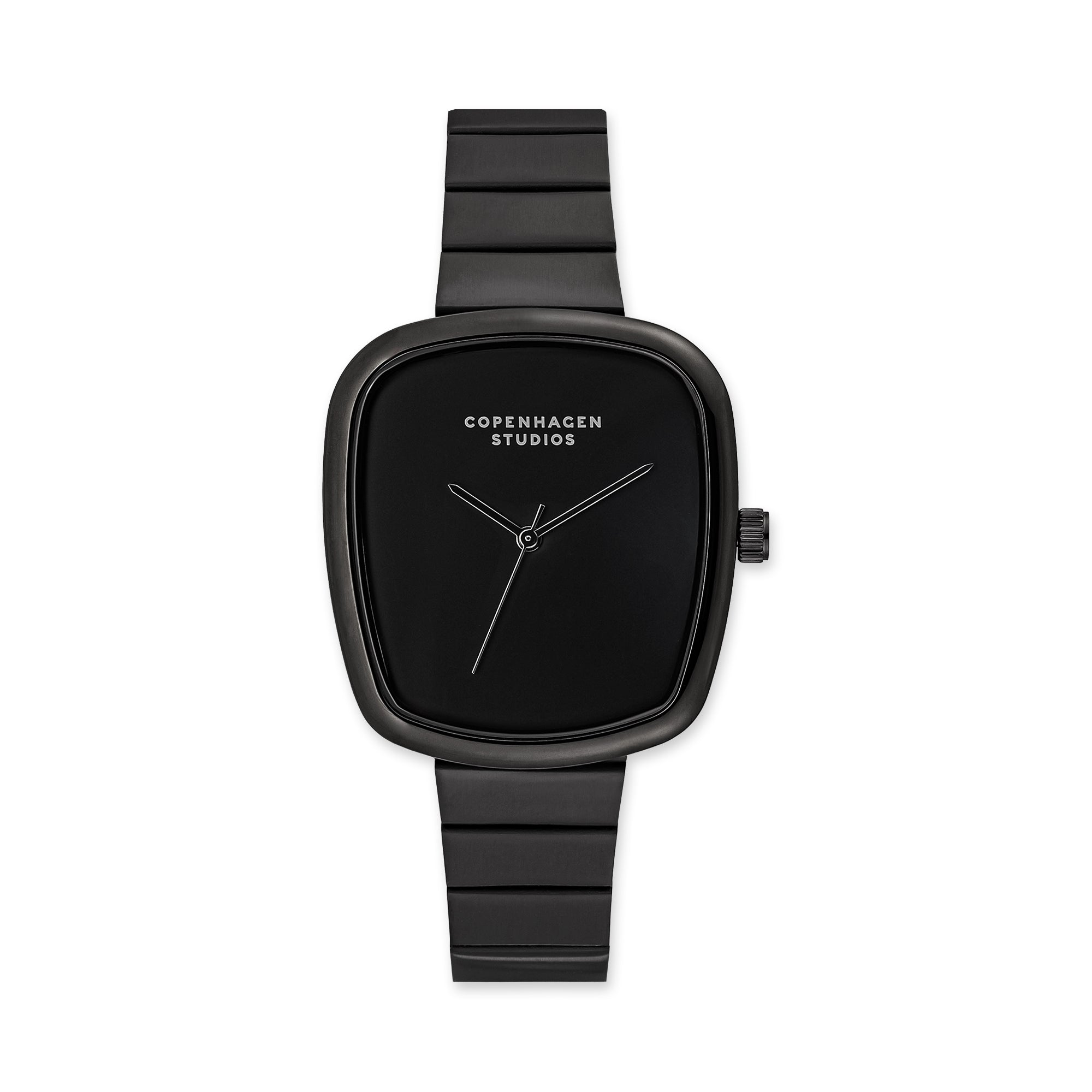 Die COPENHAGEN STUDIOS Armbanduhr - Curved Watch von Copenhagen Studios zeichnet sich durch ein schlankes, ovales Zifferblatt und ein Logo auf dem Ziffernblatt aus und verbindet minimalistischen Stil mit alltäglicher Raffinesse.