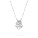 Die Echtzeit Halskette - Like Diamonds der Marke Echtzeit ist ein zeitloses Accessoire aus Silber mit drei tropfenförmigen Anhängern, verziert mit funkelnden klaren Edelsteinen.