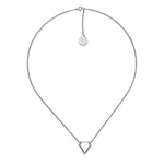 Liebeskind Berlin Halskette bestehend aus einer silbernen Panzerkette und einem silbernen, diamantförmigen Anhänger; Produktbild