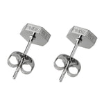 Modernes Flair mit LIEBESKIND BERLIN Ohrstecker - The Iconic Geometric: sechseckige Ohrstecker aus Silber aus der Kollektion von Liebeskind Berlin, graviert mit SKANDI.