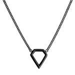 Liebeskind Berlin Halskette bestehend aus einer schwarzen Panzerkette und einem schwarzen, diamantförmigen Anhänger; Produktbild