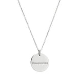 Liebeskind Berlin Halskette bestehend aus einer silbernen Ankerkette und einem silbernen Plaketten-Anhänger mit KeepLoving-Logo-Gravur; Rückansicht