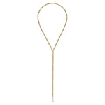 Die LIEBESKIND BERLIN Halskette - The Long Pearl von Liebeskind Berlin besteht aus einer goldenen Kette mit einer zarten weißen Perle, die jedem Outfit zeitlose Eleganz verleiht.