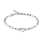 Liebeskind Berlin Armband bestehend aus einer groben, silbernen Gliederkette und einem silbernen Herzanhänger; Produktbild