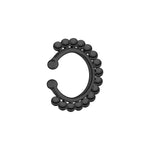 Liebeskind Berlin Ear Cuff in der Farbe schwarz, mit silbernen Edelstahlkugeln; Produktbild