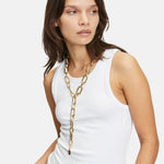 Liebeskind Berlin Halskette aus großen, ovalen und goldenen Gliedern Produktbild