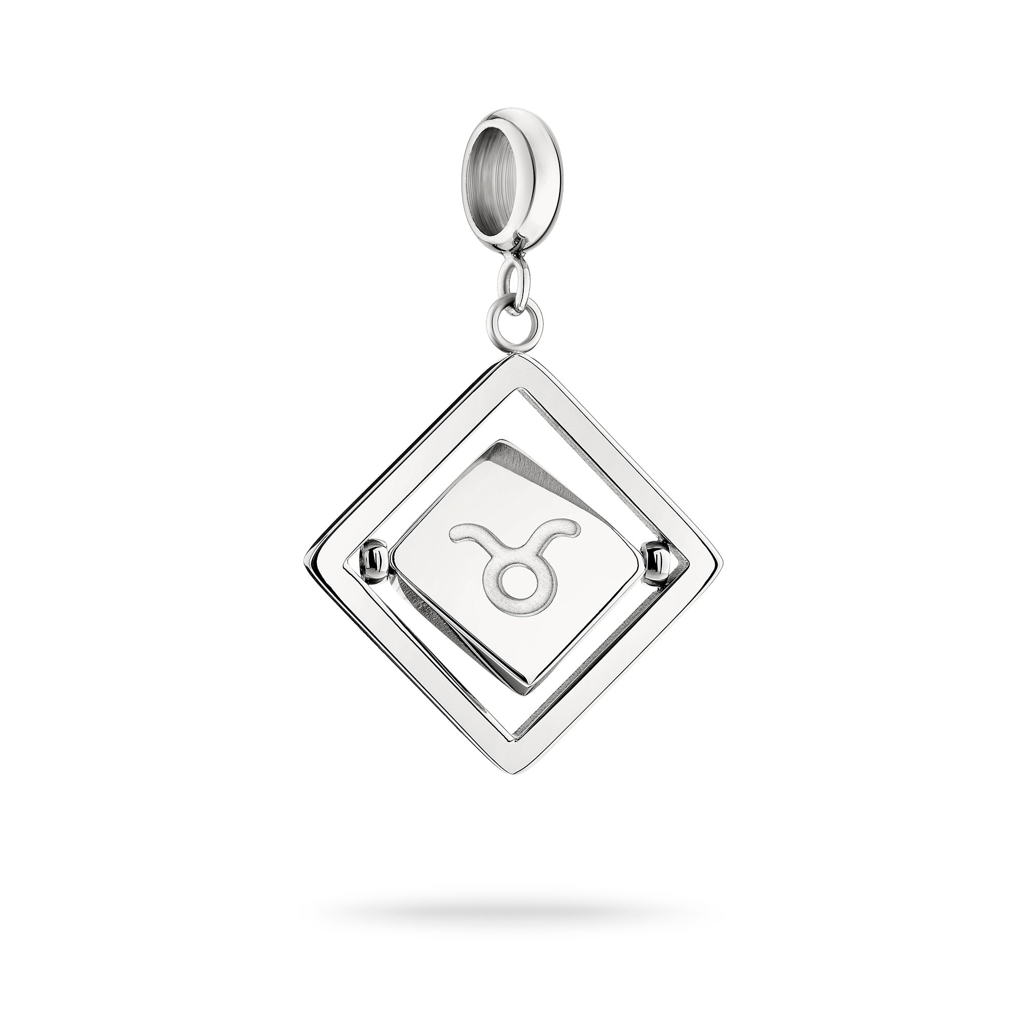 Silberner Liebeskind Berlin Charm mit drehbarem Plättchen, graviertem Stier-Zodiac-Symbol auf der einen und Logoschriftzug auf der anderen Seite; Produktbild