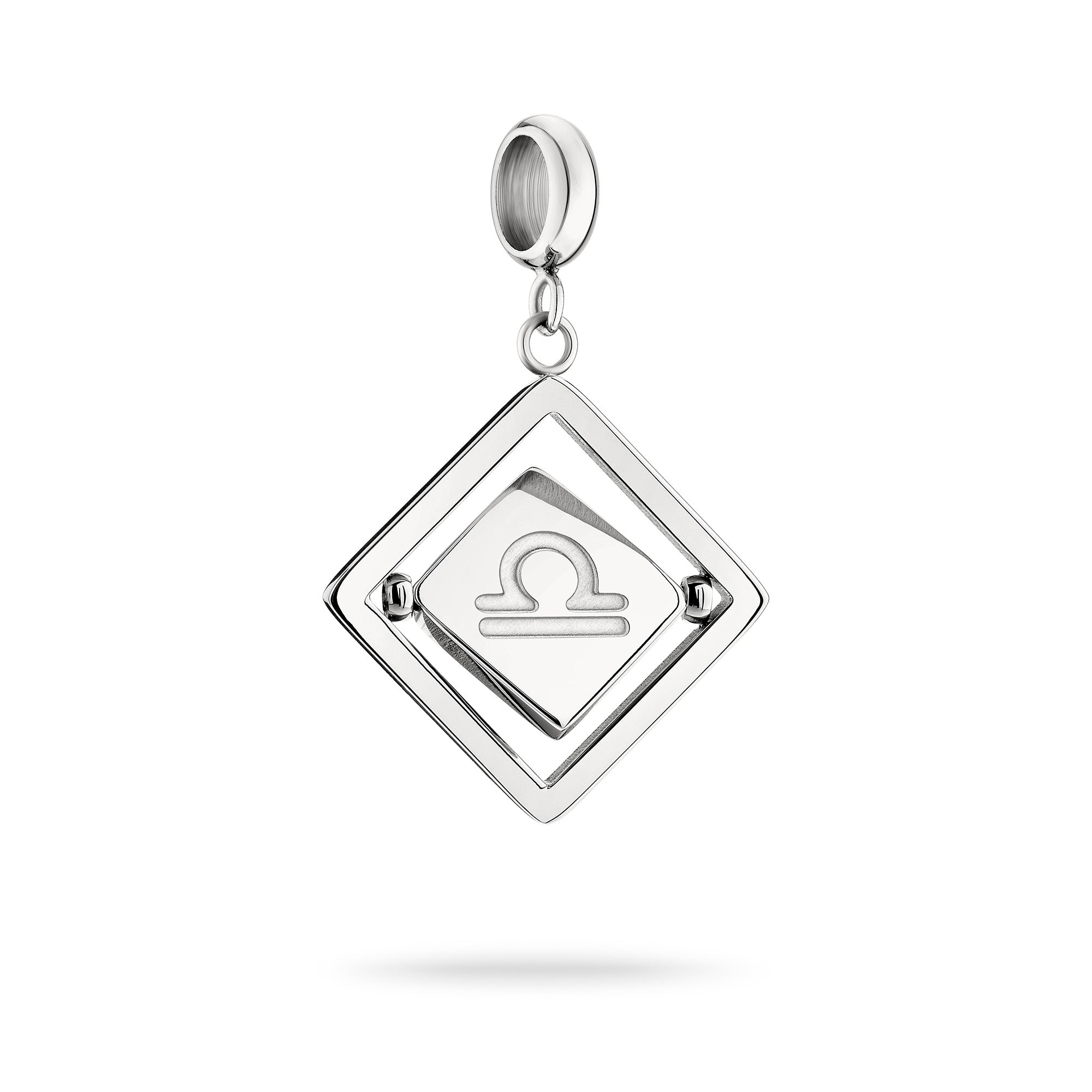 Silberner Liebeskind Berlin Charm mit drehbarem Plättchen, graviertem Waage-Zodiac-Symbol auf der einen und Logoschriftzug auf der anderen Seite; Produktbild