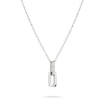 Liebeskind Berlin Halskette bestehend aus einer silbernen Ankerkette und einem silbernem Link Anhänger mit Zirkoniadetail; Produktbild