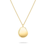 Die LIEBESKIND BERLIN Halskette - The Organic Pendant von Liebeskind Berlin zeigt einen glatten, unregelmäßig geformten Goldanhänger an einer feinen Kette, der sich elegant vor einem weißen Hintergrund präsentiert.