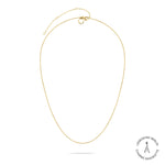 Die LIEBESKIND BERLIN Halskette - Charms Basiskette von Liebeskind Berlin hat ein zartes goldenes Design mit Schließe, gefertigt aus Edelstahl. Abgebildet auf Weiß mit Markenlogo-perfekt für Ihren einzigartigen Charms-Stil.