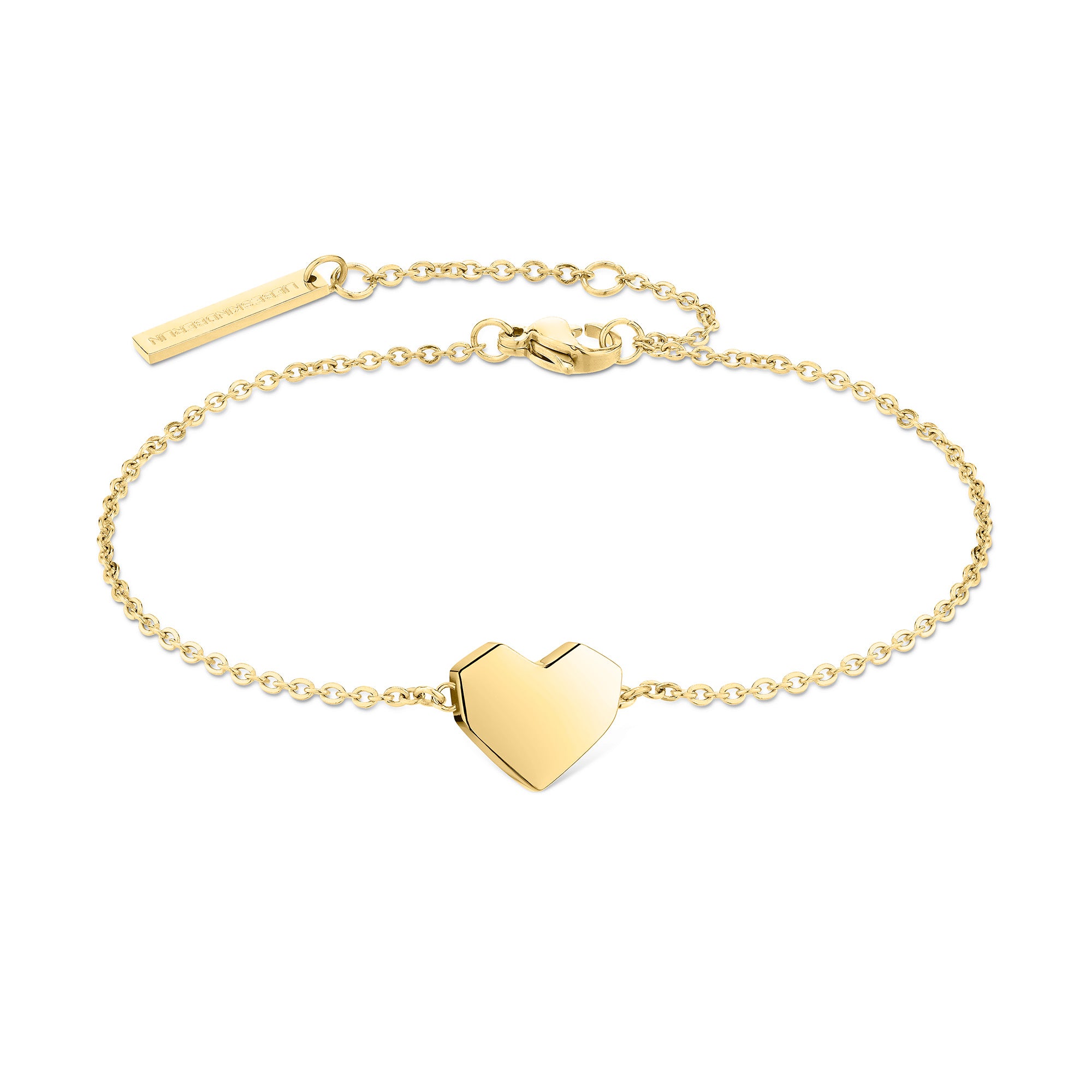 Das LIEBESKIND BERLIN Armband - Urban Heart von Liebeskind Berlin besteht aus einer goldenen Kette, einem geometrischen Herzanhänger und einem rechteckigen Schild auf weißem Hintergrund.