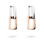 Die Ohrringe LIEBESKIND BERLIN Creole - Big Link von Liebeskind Berlin sind mit zweifarbigen Gliedern aus Roségold und Silber versehen, die auf dem silbernen Teil graviert sind - ein elegantes Statement aus Edelstahl.