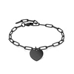Das LIEBESKIND BERLIN Armband - My Heart von Liebeskind Berlin zeigt einen filigranen Herzanhänger und ist auf einem schlichten weißen Hintergrund abgebildet.