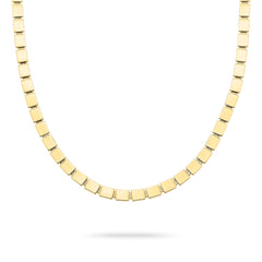 Die LIEBESKIND BERLIN Halskette - Plates von Liebeskind Berlin ist ein elegantes Damen Accessoire, das auf weißem Hintergrund gezeigt wird.