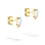 LIEBESKIND BERLIN Ohrstecker - Glass Heart von Liebeskind Berlin ist ein eleganter Ohrstecker in Herzform aus Gold mit einem Mittelpunkt aus klarem Glas, der auf weißem Hintergrund abgebildet ist.