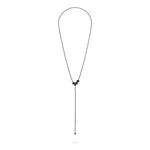 Eine minimalistische Strichzeichnung eines schwebenden Luftballons mit einer Schnur und einem kleinen Schatten darunter, inspiriert von der LIEBESKIND BERLIN Halskette - Steel Ball von Liebeskind Berlin.