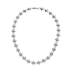Die LIEBESKIND BERLIN Halskette - Spikes von Liebeskind Berlin ist eine silberne Halskette mit gleichmäßig verteilten, pyramidenförmigen Spikes, die sich perfekt als auffälliges Accessoire eignet und auf weißem Hintergrund gezeigt wird.