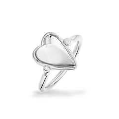 Liebeskind Berlin Ring - Metal Heart in 54: Silberner Ring mit herzförmigem Detail und zwei runden Akzenten - das ideale Geschenk.