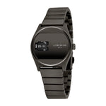 Die LIEBESKIND BERLIN Armbanduhr - Round Vinyl Vision ist eine schwarze Metallarmbanduhr mit Digitalanzeige, versiegeltem Zifferblatt und Liebeskind Berlin Branding, inspiriert vom 70er Jahre Stil für einen modernen Look.