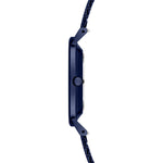 Seitenansicht der schlanken, runden blauen LIEBESKIND BERLIN Armbanduhr - Color Up von Liebeskind Berlin mit Mesh-Band und minimalistischem, skandinavischem Design auf weißem Hintergrund.