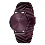 Die LIEBESKIND BERLIN Armbanduhr - Color Up besticht durch skandinavisches Design, burgundfarbenes Edelstahl-Meshband und minimalistischen Look.