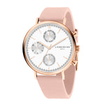 Die LIEBESKIND BERLIN Armbanduhr - The Multi-Function verfügt über ein roségoldenes Gehäuse, ein weißes Zifferblatt, ein rosafarbenes Lederarmband und drei Ziffernblätter für Datum und Wochentag - eine elegante Liebeskind Berlin Uhr für Damen, die zu jedem Anlass passt.