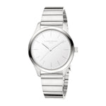 Die LIEBESKIND BERLIN Armbanduhr - The Round Staple zeichnet sich durch ein minimalistisches weißes Gesicht und ein elegantes silbernes Metallband aus - eine stilvolle, wasserbeständige Damenuhr von Liebeskind Berlin, perfekt für jeden Anlass.