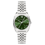 Die LIEBESKIND BERLIN Armbanduhr - The Classic Must-Have besitzt ein grünes Zifferblatt mit römischer Zwölf und ein elegantes Edelstahlarmband, das das ikonische Liebeskind Berlin Design widerspiegelt.