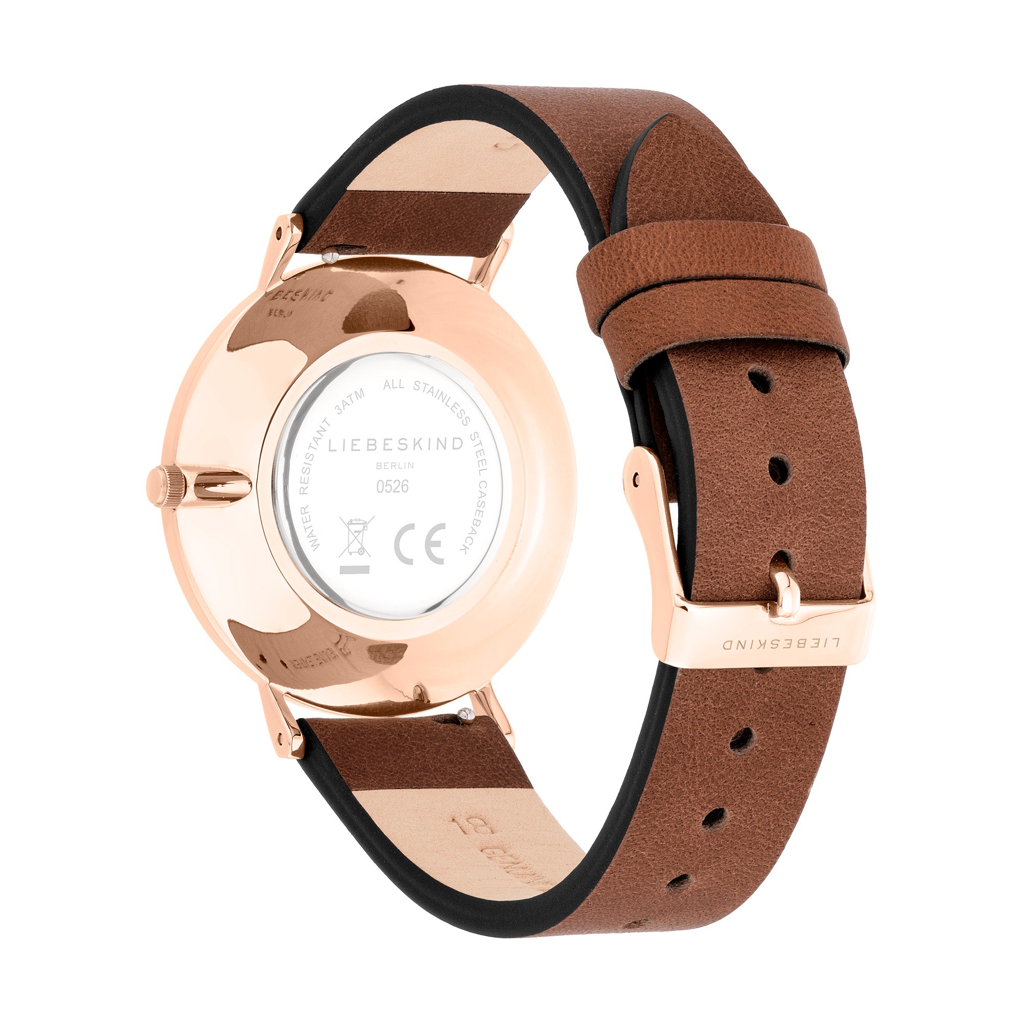 Rückansicht der LIEBESKIND BERLIN Damenarmbanduhr mit braunem Lederarmband, Dornschließe und roségoldfarbenem Gehäuse.