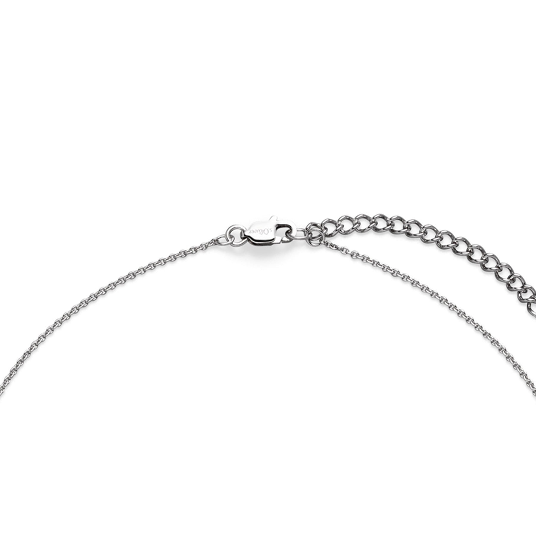 Silberfarbene s.Oliver Kinderkette aus Silber. Nahaufnahme des Verschlusses.