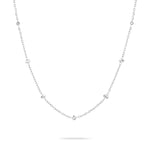 Die Tamaris Halskette - Tiny Tubes besticht durch zarte runde und stabförmige Akzente, die diese elegante Tamaris Halskette zu einem perfekten Accessoire für jeden Anlass machen.
